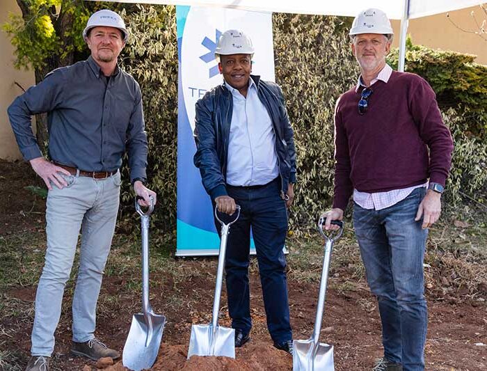 Tim White, CEO of Profica; Malose Kekana, Chairman of Tri-Star Construction and Derek Wheals, CEO of Tri-Star Construction broke ground at new Rosebank development Saxon Square